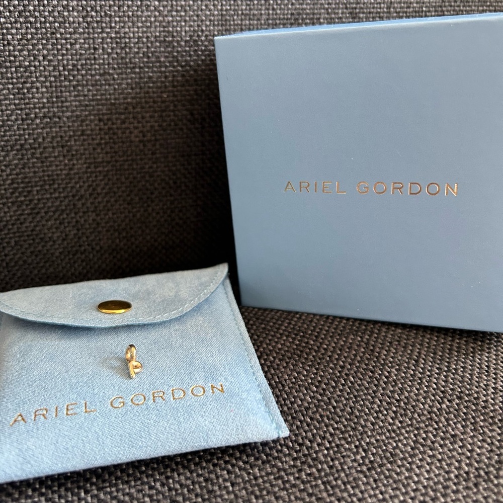 Ariel Gordon mini-helium 14K gold initial charm - Picture 3 of 7